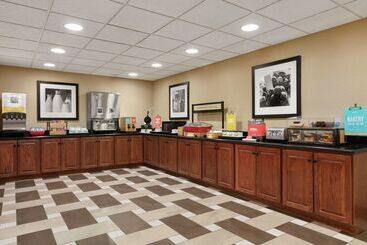 فندق Hampton Inn & Suites Enid