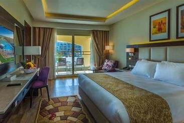 호텔 Pickalbatros White Beach Resort Hurghada