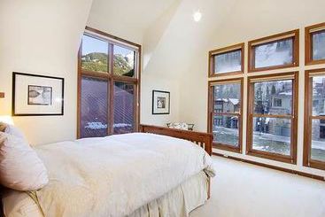 هتل Telluride Alpine Lodging Portfolio