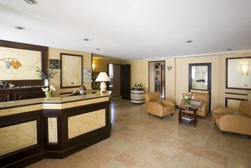 فندق The Originals Boutique, Hôtel De La Paix, Beaune