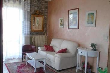 تختخواب و صبحانه Bellavista