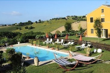 住宿加早餐  Villa Scuderi