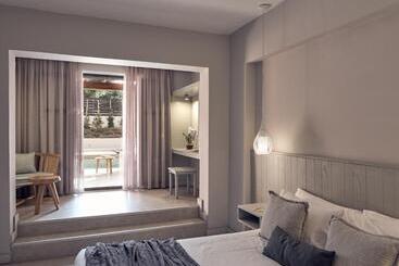 Castelli Hotel Adults Only