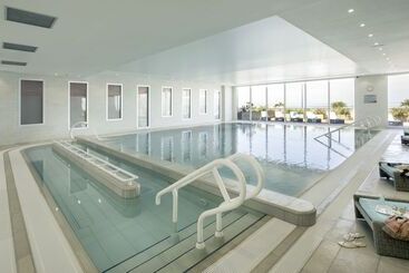 ホテル De La Baie  Thalassotherapie Previthal