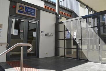 هتل Central Islington Apartments