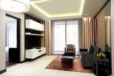 فندق Doubletree Suites By Hilton Bengaluru Outer Ring Road