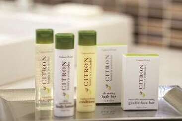 호텔 Doubletree Suites By Hilton Bengaluru Outer Ring Road