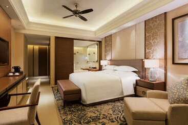 בית מלון כפרי Hilton Haikou Meilan