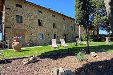 호텔 Il Castagnolo Country B&b