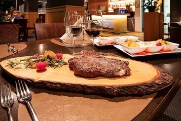 בית מלון כפרי Mercure Chur City West