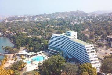 هتل Paradise Puerto La Cruz