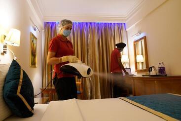 ホテル Ramada By Wyndham Amritsar