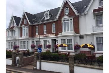 هتل Runnymede Court