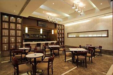 Отель Sk Premium Park