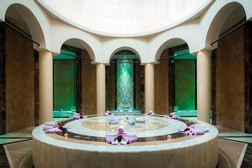 هتل Sochi Marriott Krasnaya Polyana