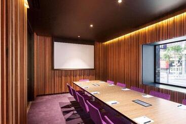 ホテル The Sebel Melbourne Docklands