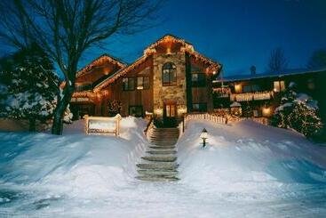 هتل The Snowed Inn