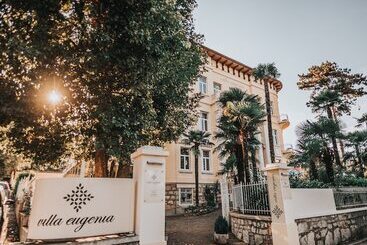 Отель Villa Eugenia