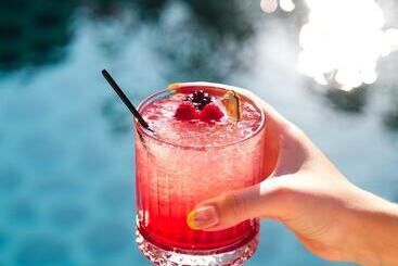 Yacht Classic Hotel   Boutique Class