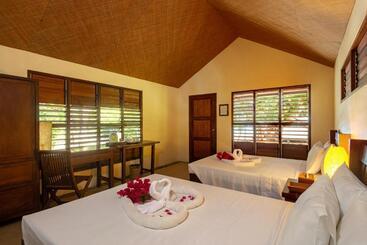 בית מלון כפרי Virgin Beach Resort