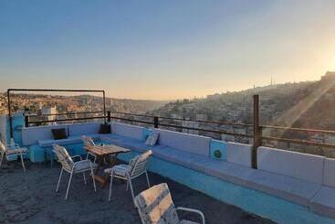 فندق صغير Rainbow House