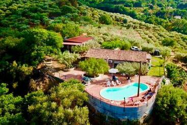 מלון דירות Villa Alessandra Residence