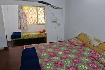 בית מלון כפרי Lakshmi Cottage