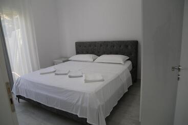 בית מלון כפרי Anchor Apartments