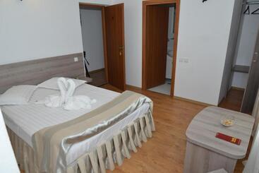 בית מלון כפרי Club D Or