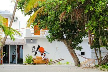 پانسیون Aloha Inn