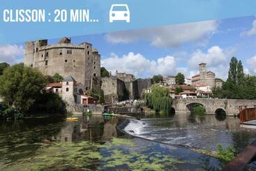 פנסיון Maisonnette Avec Terrasse Et Parking Madeleine, Il était Une Fois