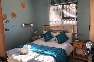 פנסיון Pozi Guest House