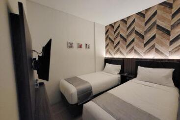 Отель Grand Plaza Boutique