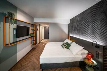 호텔 Loginn Augsburg