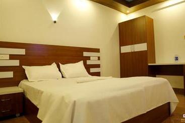 فندق Mist Residency