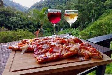 استراحتگاه Rivel Restaurant & Nature Retreat