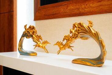 Отель Mansha Palace