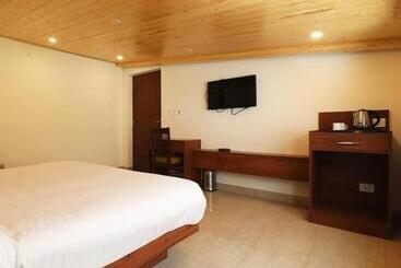 ホテル Mussoorie Heights