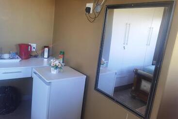 Пансион Fountain Beach House Ikhaya