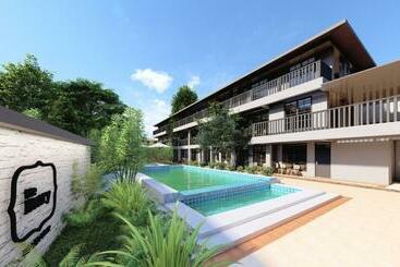 The Henry Resort Taramindu Laiya