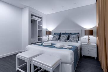 مبيت وإفطار Ilheu 25 Peniche House