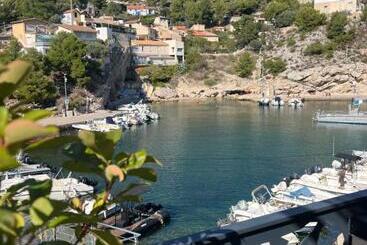 مبيت وإفطار Nouveau Cabanon L Ilette Vue Mer Calanque De Niolon