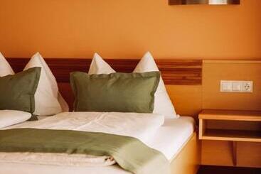 ホテル Weingut Kollerhof Am Eichberg