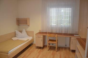 Mladinski Dom   Hostel