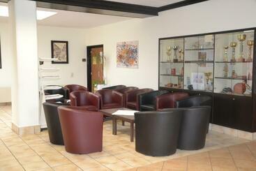 Mladinski Dom   Hostel