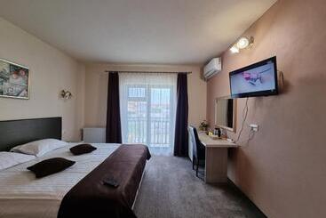 פנסיון Alba Forum