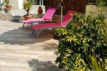 Пансион La Micalene