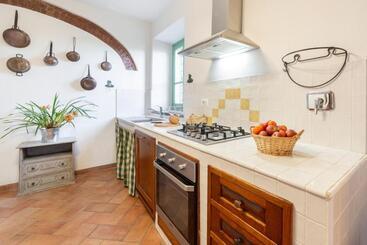 کلبه Agriturismo La Valle A Polvereto