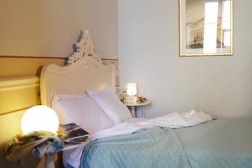 تختخواب و صبحانه In Tarquinia Albergo Diffuso