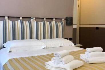 مبيت وإفطار Villa Romantica Wellness & Spa